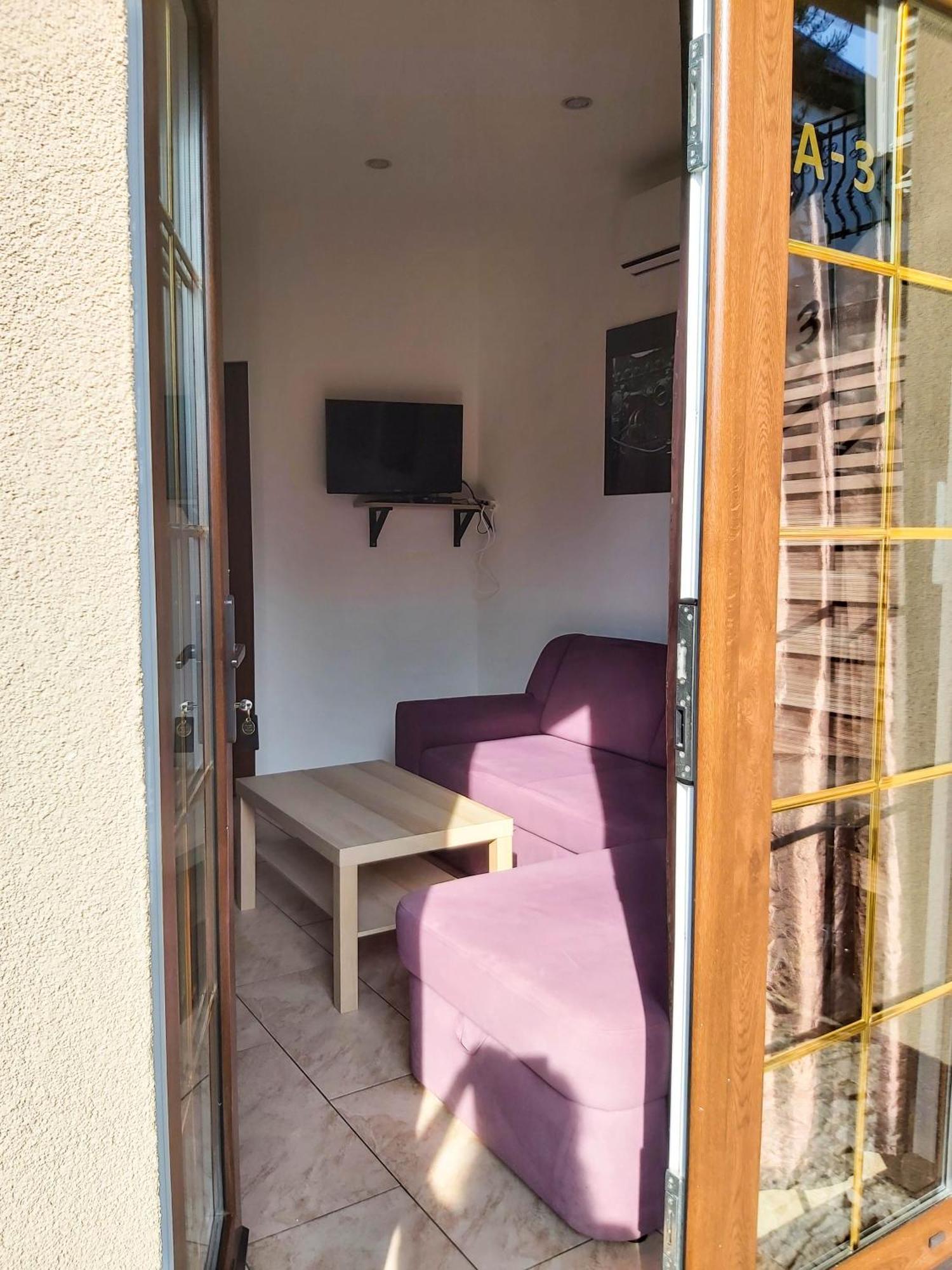 Aparthotel Osrodek Wypoczynkowy Raf-Mil Vitte Exterior foto
