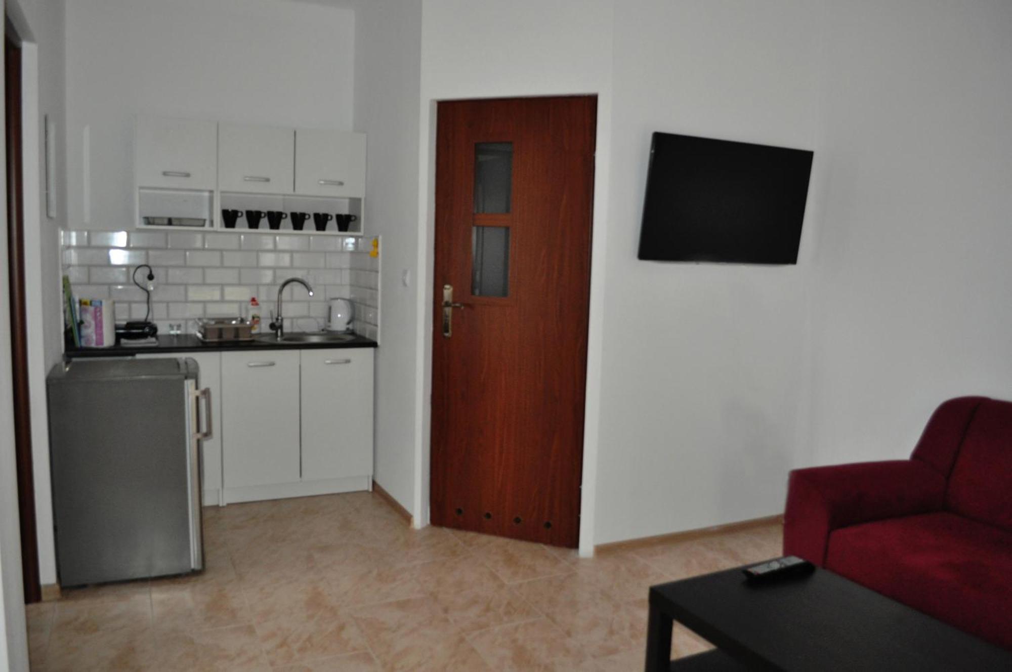 Aparthotel Osrodek Wypoczynkowy Raf-Mil Vitte Exterior foto